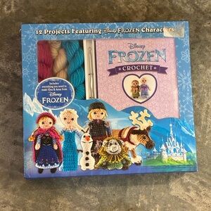 Disney Frozen Crochet Characters Kit - Blue and White